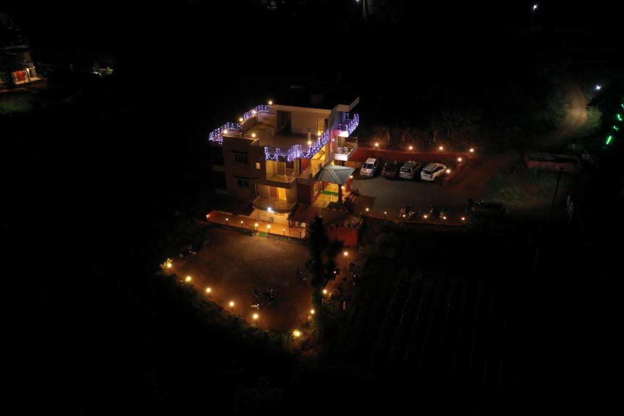 Hotel Magic Mountain,Mahābaleshwar Exteriér fotografie